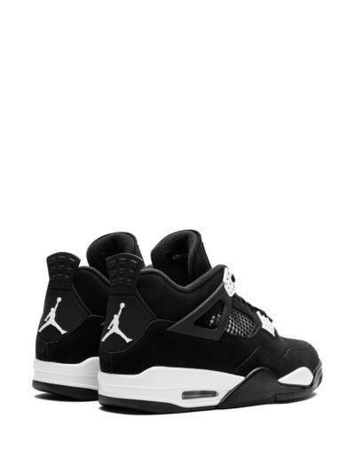 Nike Air Jordan 4 Retro ‘White Thunder’