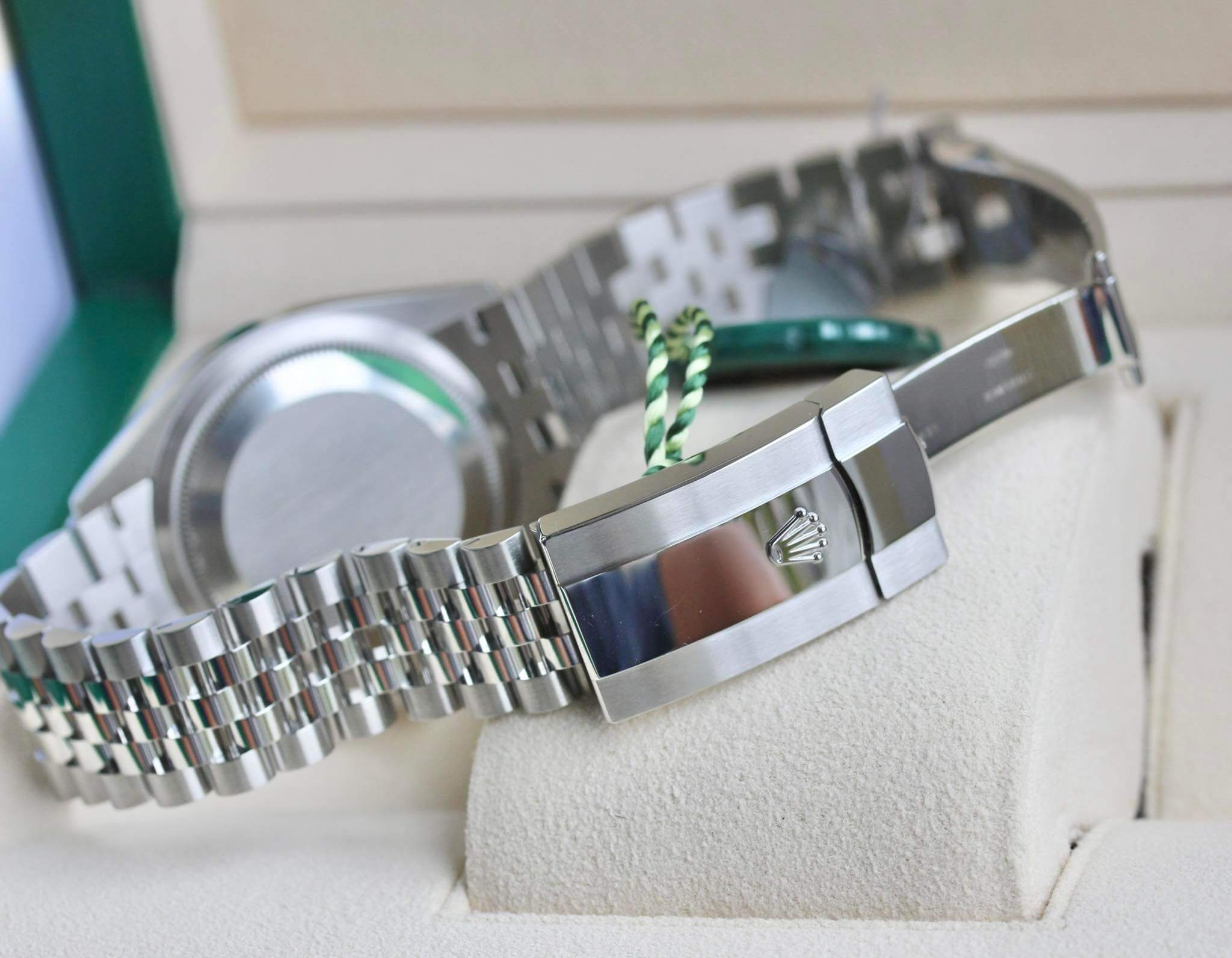 Rolex Datejust 41 mm Palm Dial Green Oystersteel and 18k White Gold