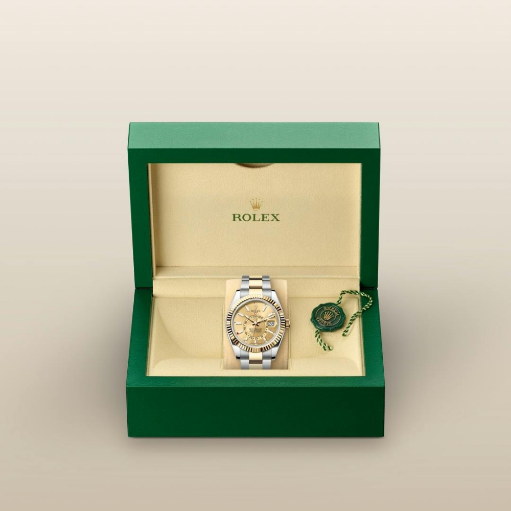 Rolex Sky-Dweller Oyster, 42 mm, Oystersteel and yellow gold