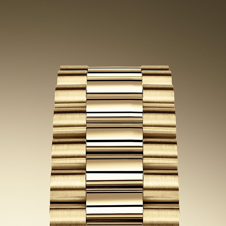 Day-Date Yellow Gold Pavé Dial Fluted Bezel