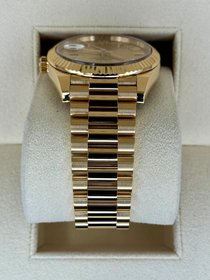 [2026 Top-Tier Replicas]RLX Day-Date "President" 40mm Yellow Gold Champagne Roman Numeral Dial - 228238