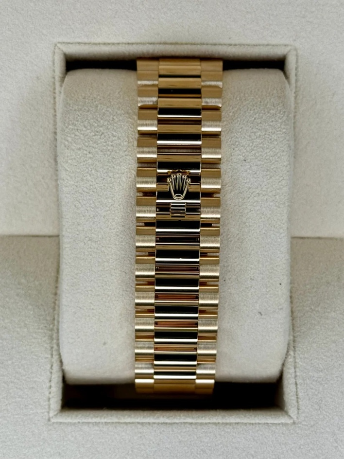[2026 Top-Tier Replicas]RLX Day-Date "President" 40mm Yellow Gold Champagne Roman Numeral Dial - 228238