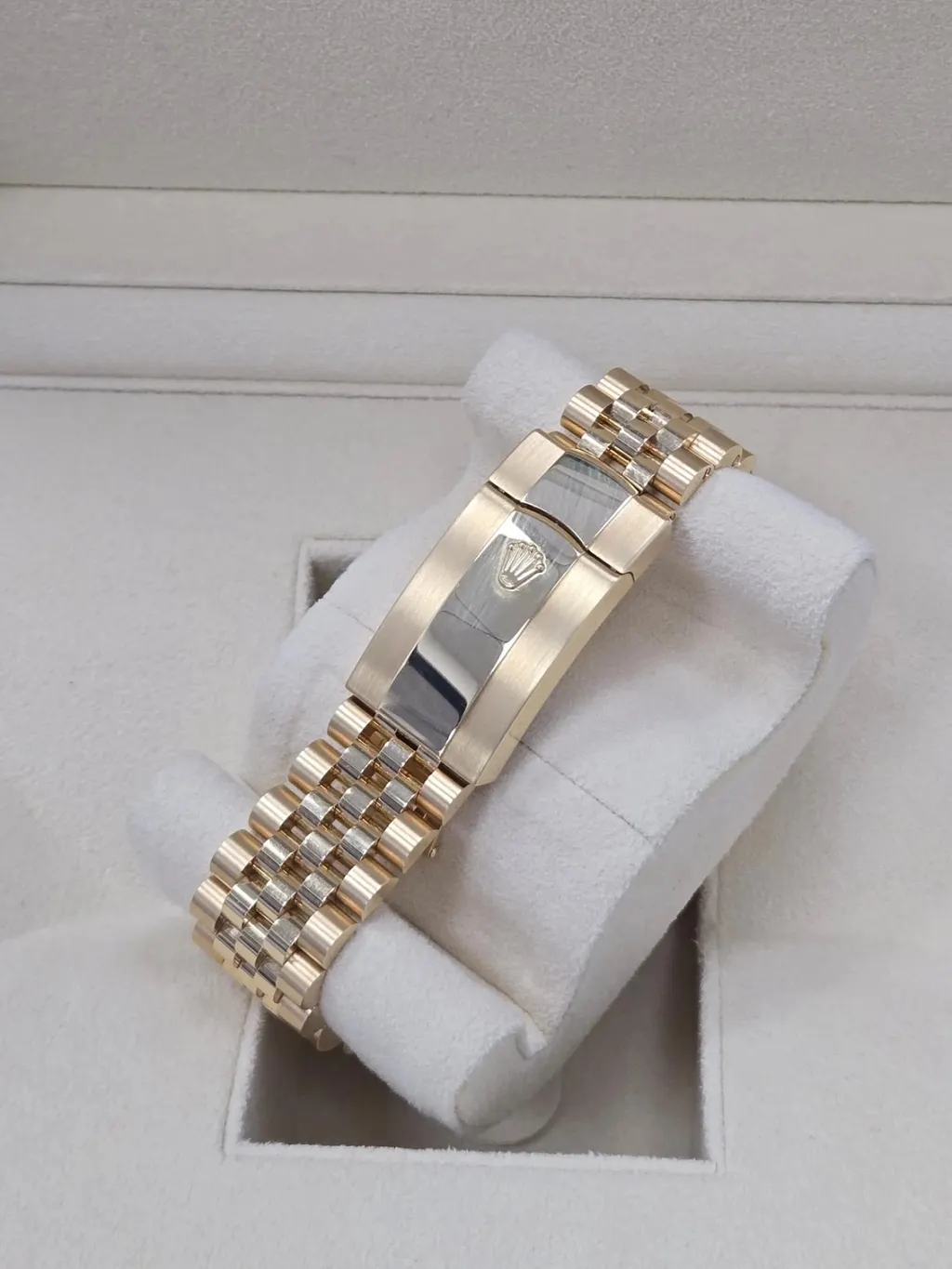 RLX Sky-Dweller 42mm 336938-0003/0006 Yellow Gold White Dial Jubilee